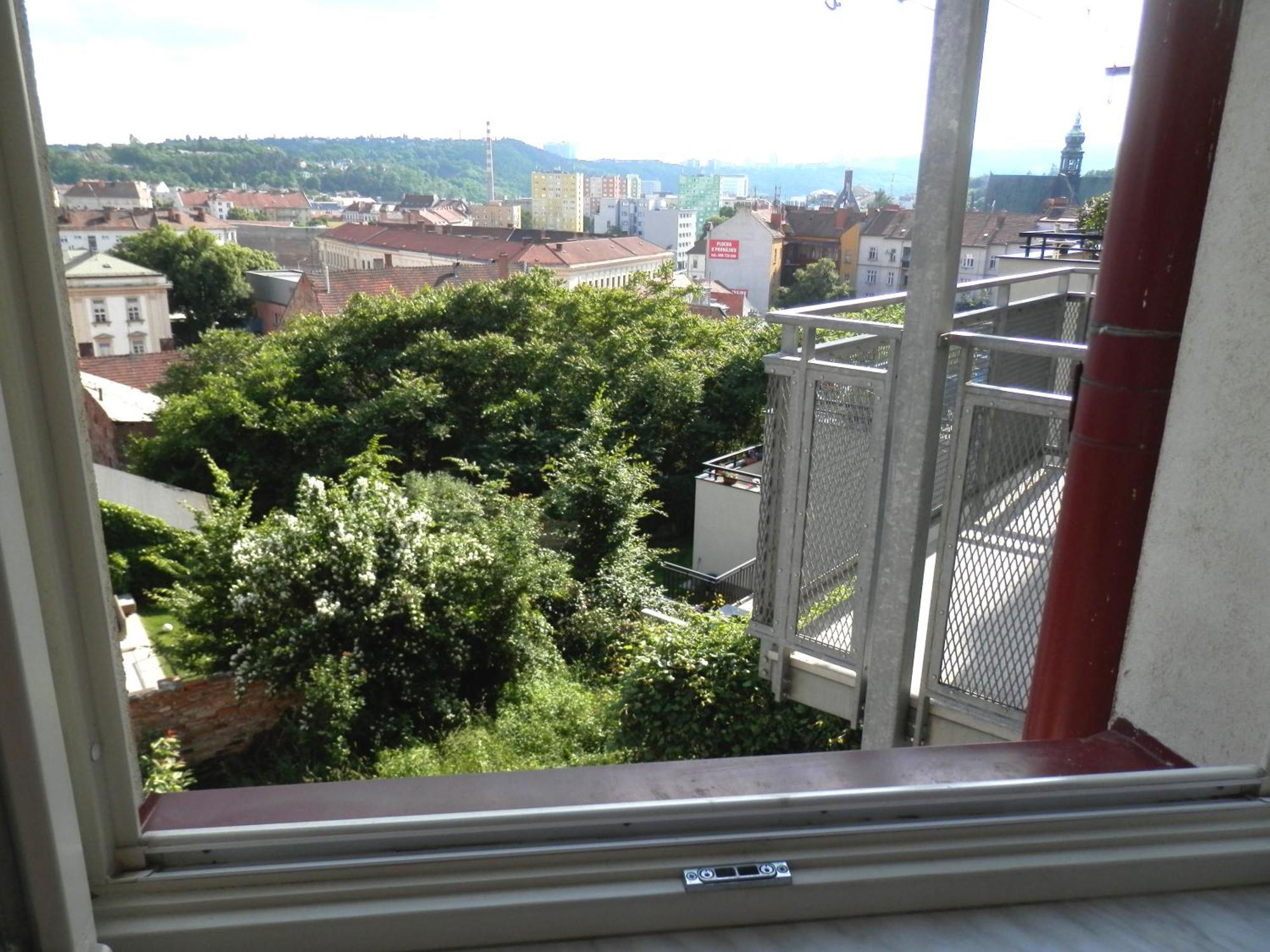 Spacious Apartment Below Spilberk Castle Brno Dış mekan fotoğraf
